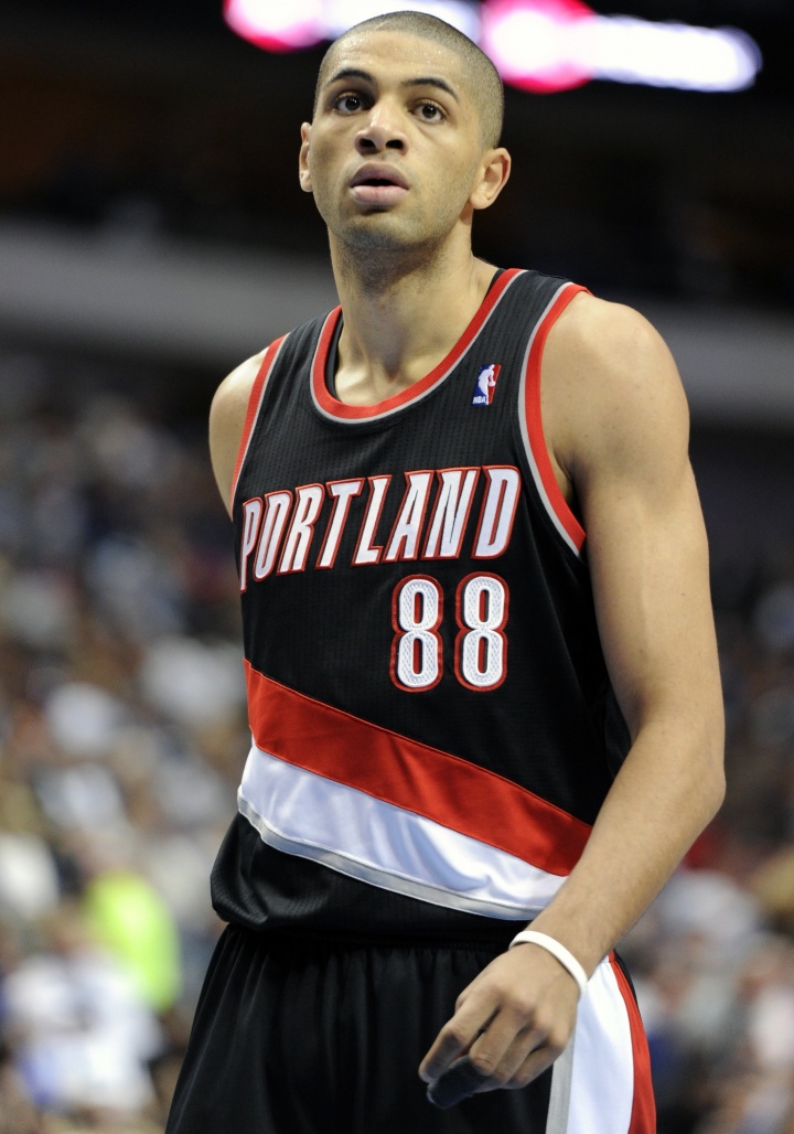 开拓者致敬巴图姆:球队传奇 很荣幸成为你NBA故事的开篇